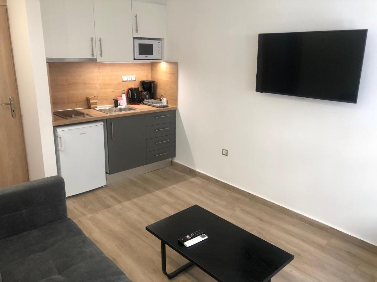 Royal Blue Grand No 2 Apartment